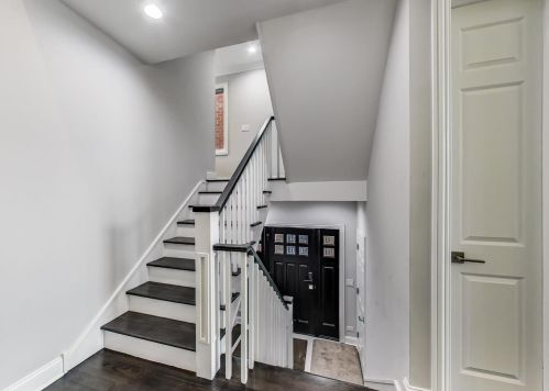 3013 Honore St, Chicago IL 60657-2000 exterior