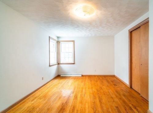 295 Draper St, Springfield MA 01108-2908 exterior