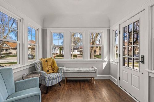 2539 72nd St, Milwaukee, WI 53219-2530