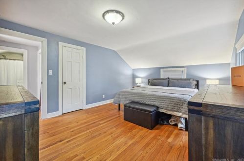 141 Cedarhurst Ln, Milford CT 06461-2721 exterior