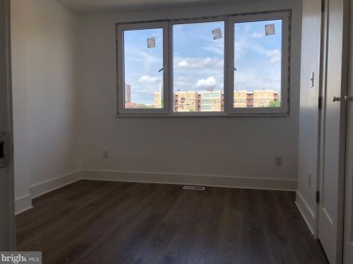 2051 9 St, Philadelphia PA 19147-4628 exterior