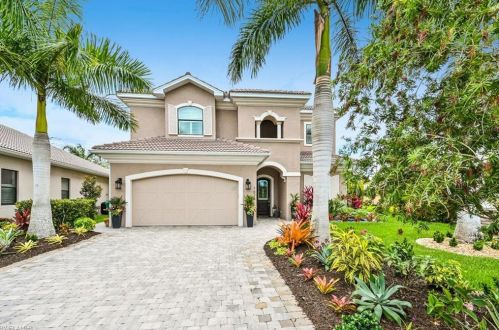 1626 Serrano Cir, Naples, FL 34105-4937