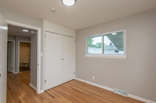 8084 Grandview Dr, Milwaukee WI  53223-3429 exterior