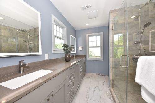 1908 Elmdale Ct, Milwaukee WI 53211-2342 exterior