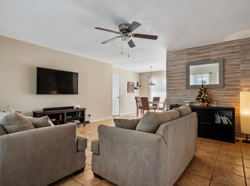 182 Selva Ct, Fort Pierce FL 34983-2020 exterior