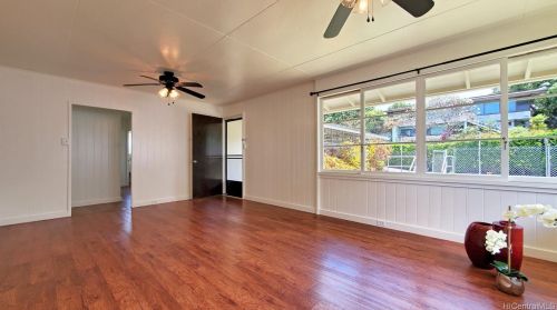 1245 Nehoa St, Honolulu, HI 96822-3071