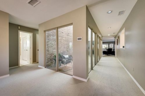 9672 Atherton Dr, Dallas TX 75243-6135 exterior