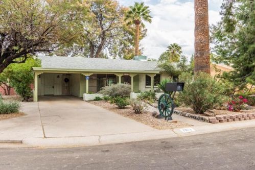 7813 17 Dr, Phoenix AZ  85045-1742 exterior