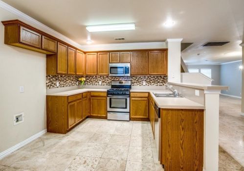 8000 Milestone Rdg Dr, Frisco TX 75035-5849 exterior