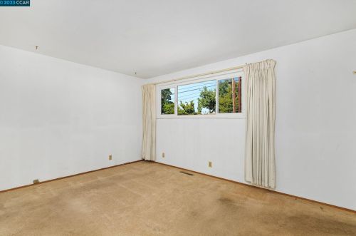 3948 Majestic Dr, Concord CA  94519-1214 exterior