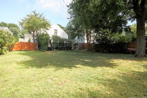 60 Howard Ave, Norwalk CT 06855-1508 exterior