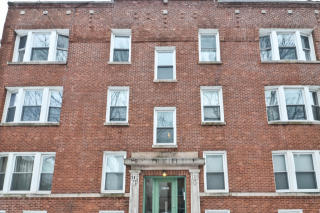 3305 Ainslie St, Chicago IL  60625-5075 exterior