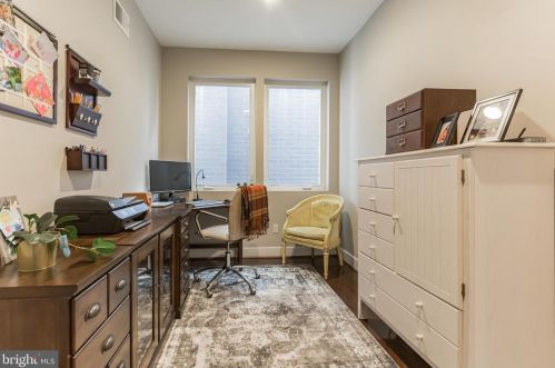 219 Green St, Philadelphia PA 19123-3314 exterior