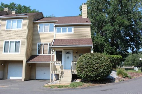 203 New State Rd, Manchester, CT 06042-7923