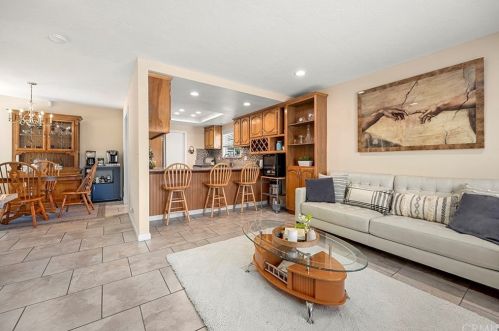 933 Verona Dr, Fullerton CA 92835-3340 exterior