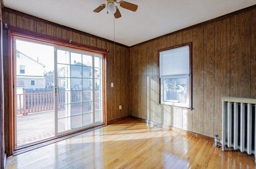 32 Monrovia St, Springfield MA 01104-3113 exterior