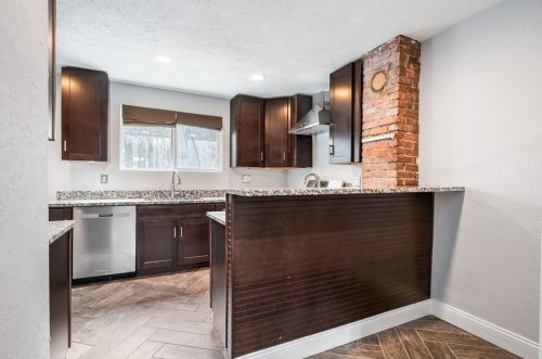 3318 Cargill St, Pittsburgh, PA 15219-3946