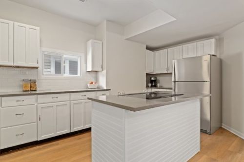 2128 Mobile Ave, Chicago IL 60634-1547 exterior