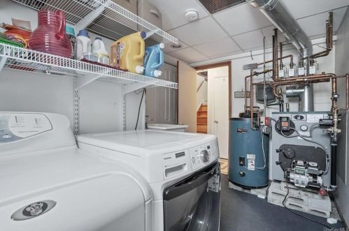 38 Kevin Hts, Poughkeepsie NY 12603-4320 exterior