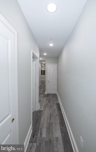 2122 2nd St, Philadelphia PA 19147-3802 exterior