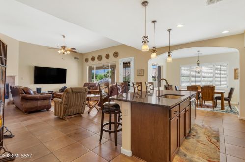 62903 Oakwood Dr, Tucson AZ  85739-2492 exterior