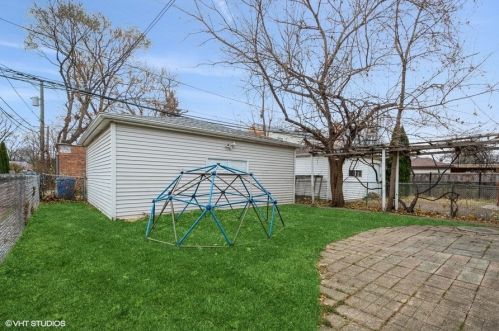 7312 California, Chicago IL 60652-2713 exterior