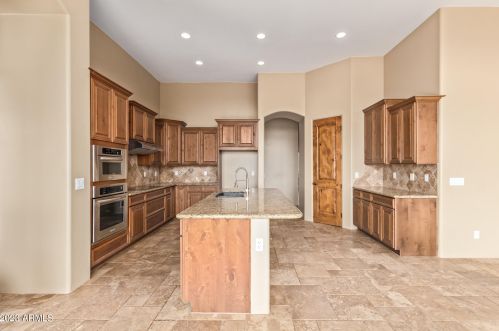 44822 3 St, Phoenix AZ 85087-8639 exterior