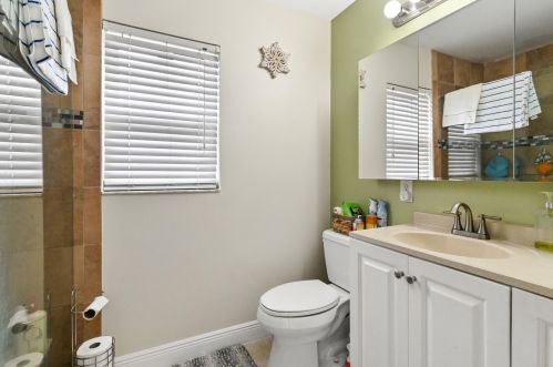 1226 7 St, Boynton Beach FL 33426-2921 exterior