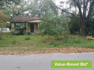 4737 17th St, Zephyrhills, FL 33542-6025