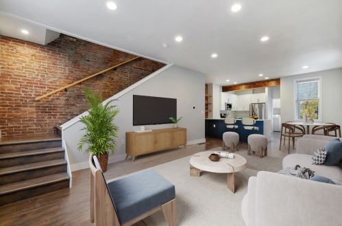 5161 Stanton Ave, Pittsburgh PA  15201-2563 exterior