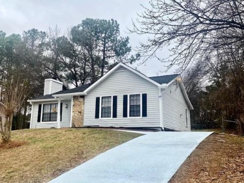 6232 Creekford Dr, Lithonia, GA 30058-7913