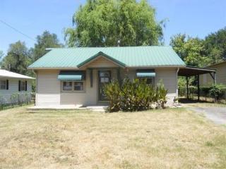 2731 College St, Springfield MO  65802-4732 exterior