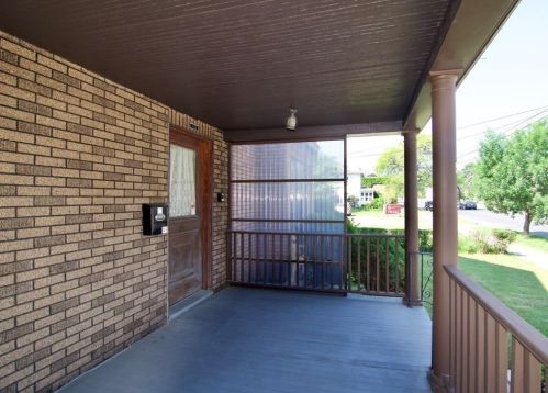 49 Parker St, Springfield MA  01151-2221 exterior