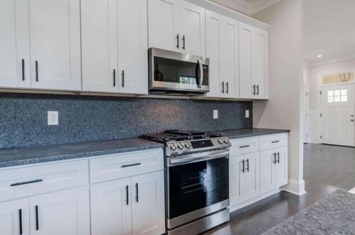 1766 Linwood Ave, Atlanta GA 30344-3159 exterior