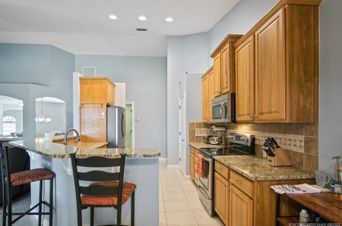 780 Jordan Ter, Fort Pierce FL  34983-1272 exterior