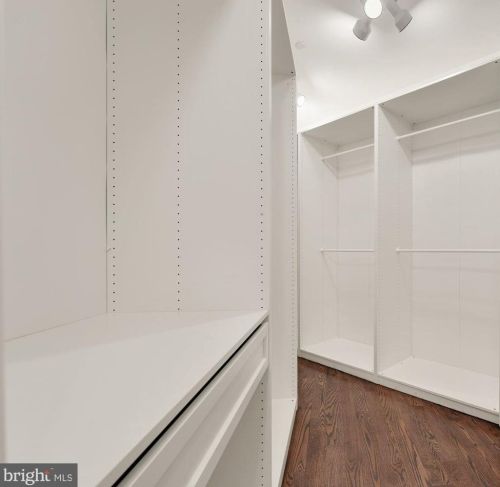 9318 Cranford Dr, Rockville MD 20854-2231 exterior