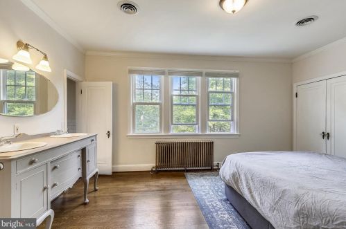 7426 Piney Branch Rd, Silver Spring MD 20901-4352 exterior