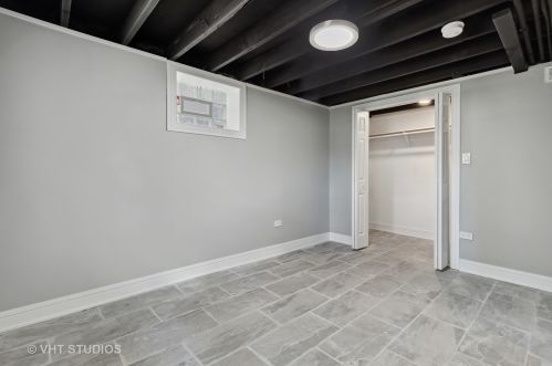 9145 University Ave, Chicago IL 60619-7946 exterior