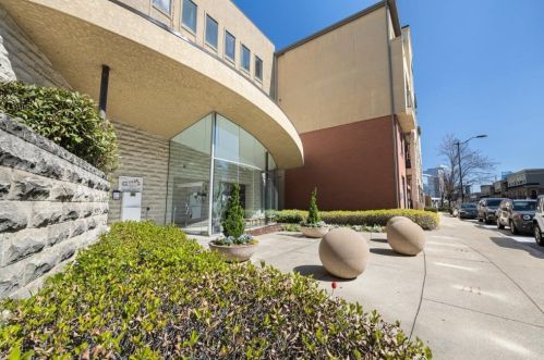 400 17th St, Atlanta GA  30363-1045 exterior