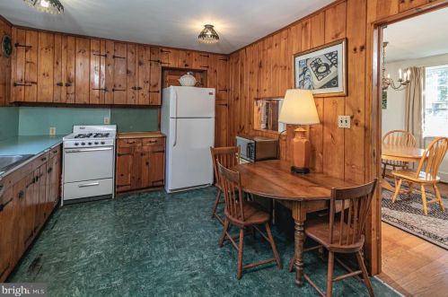 740 Princeton Kingston Rd, Princeton NJ 08540-4124 exterior