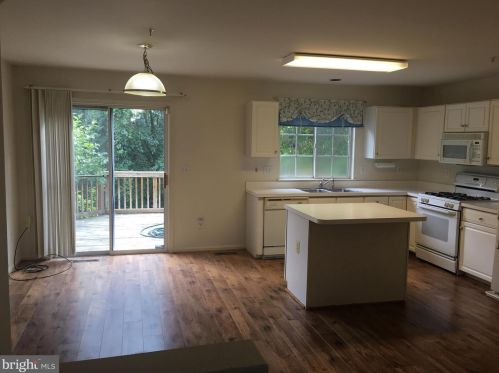 1833 Staley Manor Dr, Silver Spring MD  20904-1565 exterior