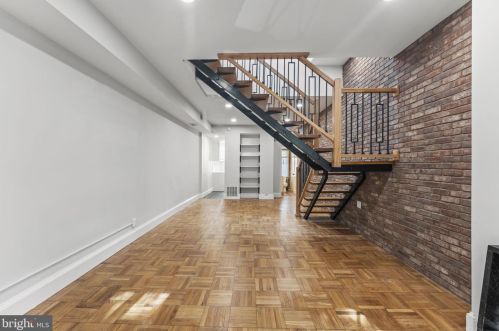 2423 I St, Washington DC  20037-2205 exterior