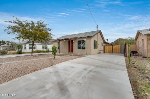 8921 10th St, Phoenix AZ  85020-3003 exterior