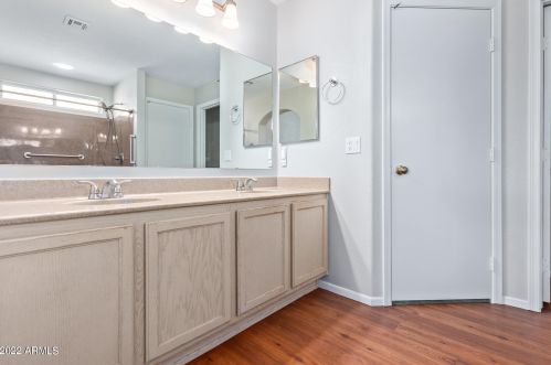 21217 30 Ave, Phoenix AZ 85051-7597 exterior