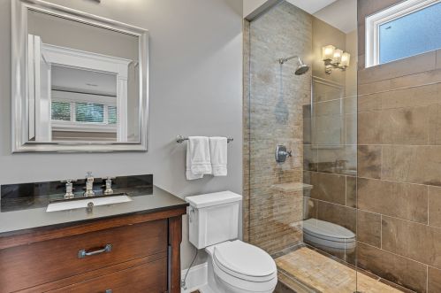 3800 Paulina St, Chicago IL 60609-2057 exterior