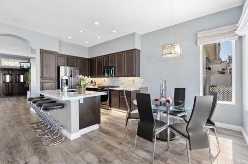 45625 Calle Ayora, Temecula CA 92592-1219 exterior