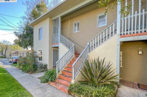 1207 University Ave, Berkeley CA 94702-1708 exterior