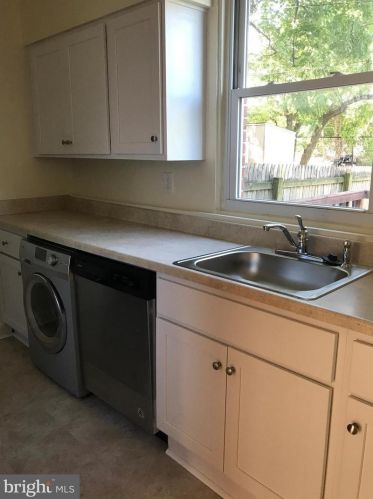 3710 Edison St, Alexandria VA  22305-2421 exterior