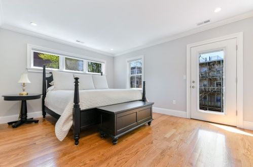 30 Middle St, Boston MA exterior