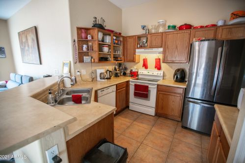 6108 37 Dr, Phoenix AZ 85051-1108 exterior